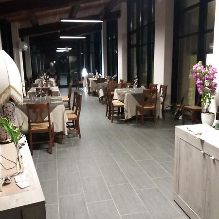 Ostello Ortensi Farnese Buitenkant foto