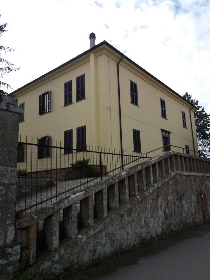 Ostello Ortensi Farnese Buitenkant foto