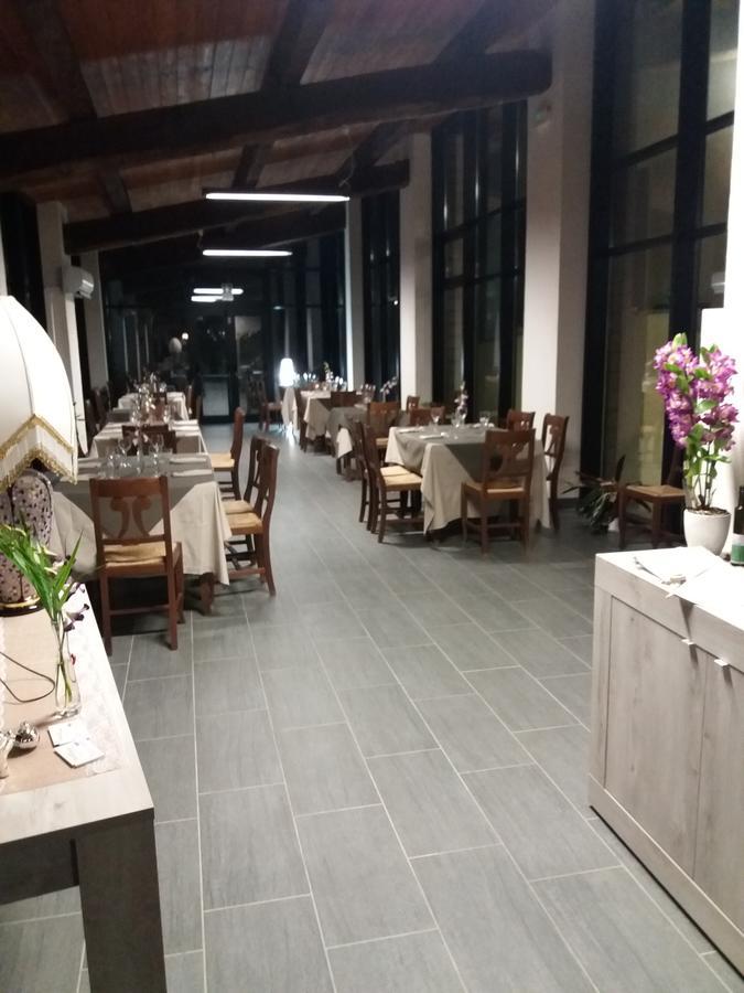 Ostello Ortensi Farnese Buitenkant foto