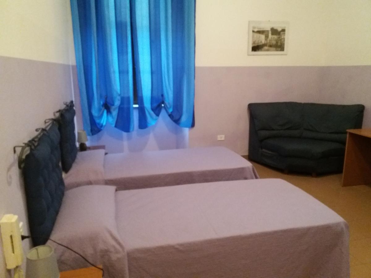 Ostello Ortensi Farnese Buitenkant foto