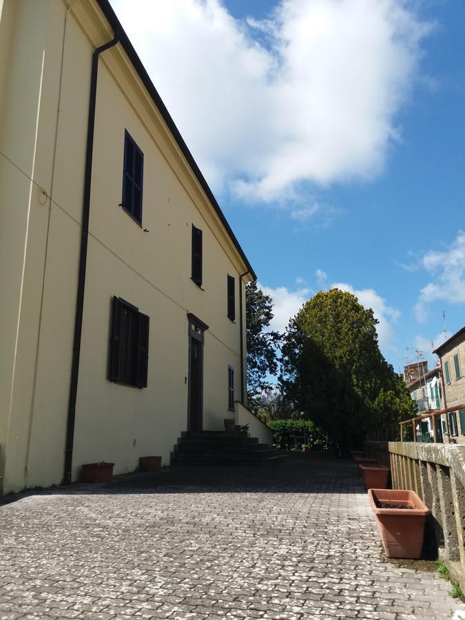 Ostello Ortensi Farnese Buitenkant foto
